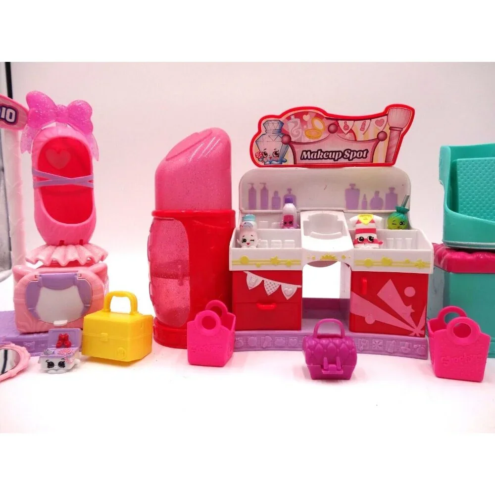 Shopkins SHOE DAZZLE Fashion Spree Playset SHOPKINS Make-Up Spot Playset  Lil Se
